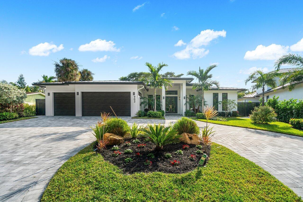 902 Robert Road, Delray Beach, Palm Beach County, Florida - 4 Bedrooms  
3.5 Bathrooms - 