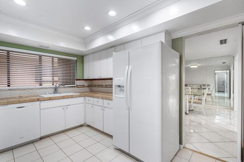 Tiny photo for 3650 N 36th Avenue #70, Hollywood, FL 33021 (MLS # RX-11124223)