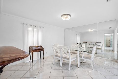 Tiny photo for 3650 N 36th Avenue #70, Hollywood, FL 33021 (MLS # RX-11124223)