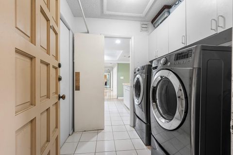 Tiny photo for 3650 N 36th Avenue #70, Hollywood, FL 33021 (MLS # RX-11124223)