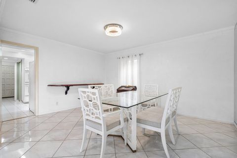 Tiny photo for 3650 N 36th Avenue #70, Hollywood, FL 33021 (MLS # RX-11124223)