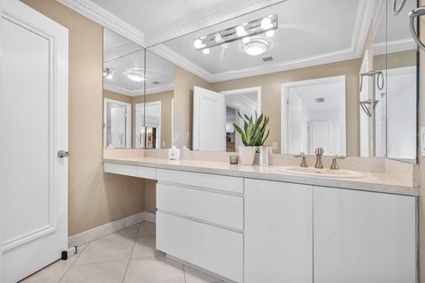 Tiny photo for 3650 N 36th Avenue #70, Hollywood, FL 33021 (MLS # RX-11124223)