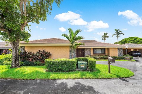 Tiny photo for 3650 N 36th Avenue #70, Hollywood, FL 33021 (MLS # RX-11124223)