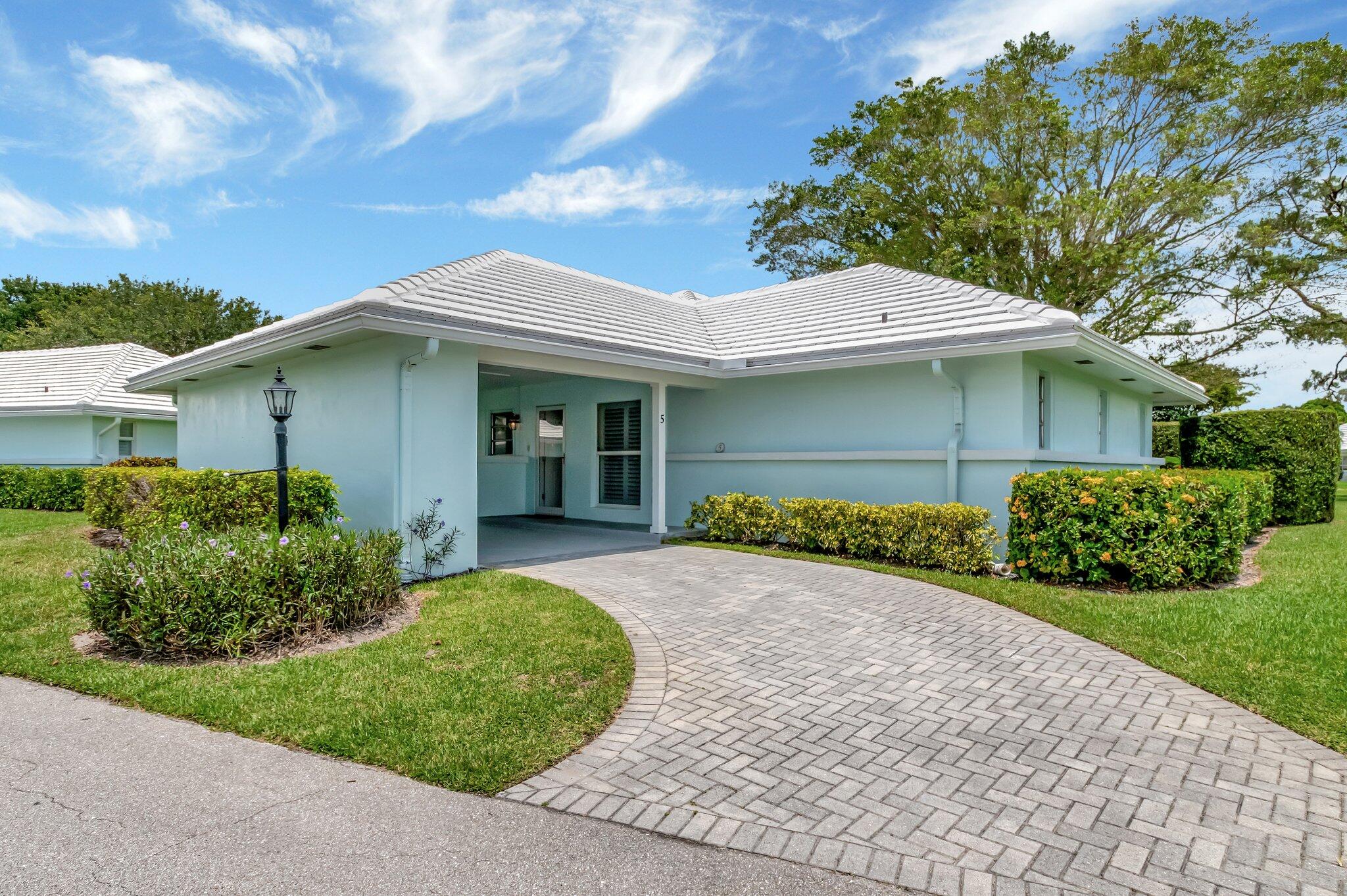 5 Slash Pine Drive, Boynton Beach, Palm Beach County, Florida - 3 Bedrooms  
2 Bathrooms - 