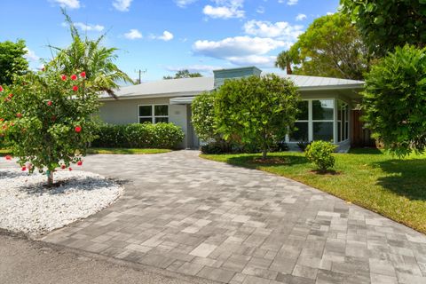 Photo of 206 SE Balboa Avenue, Stuart, FL 34994 (MLS # RX-11086113)
