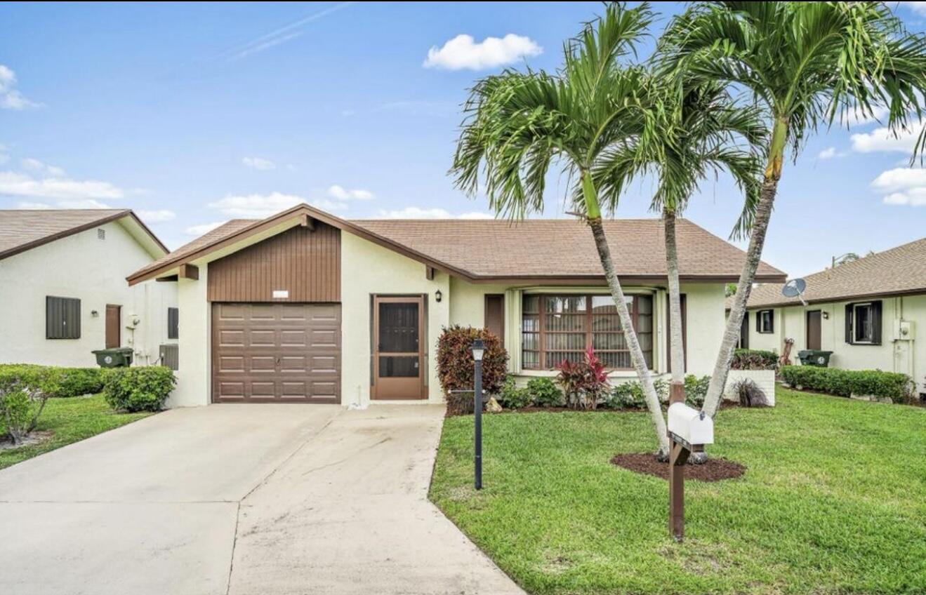 Property for Sale at 6089 Glentree Lane, Greenacres, Palm Beach County, Florida - Bedrooms: 2 
Bathrooms: 2  - $335,000