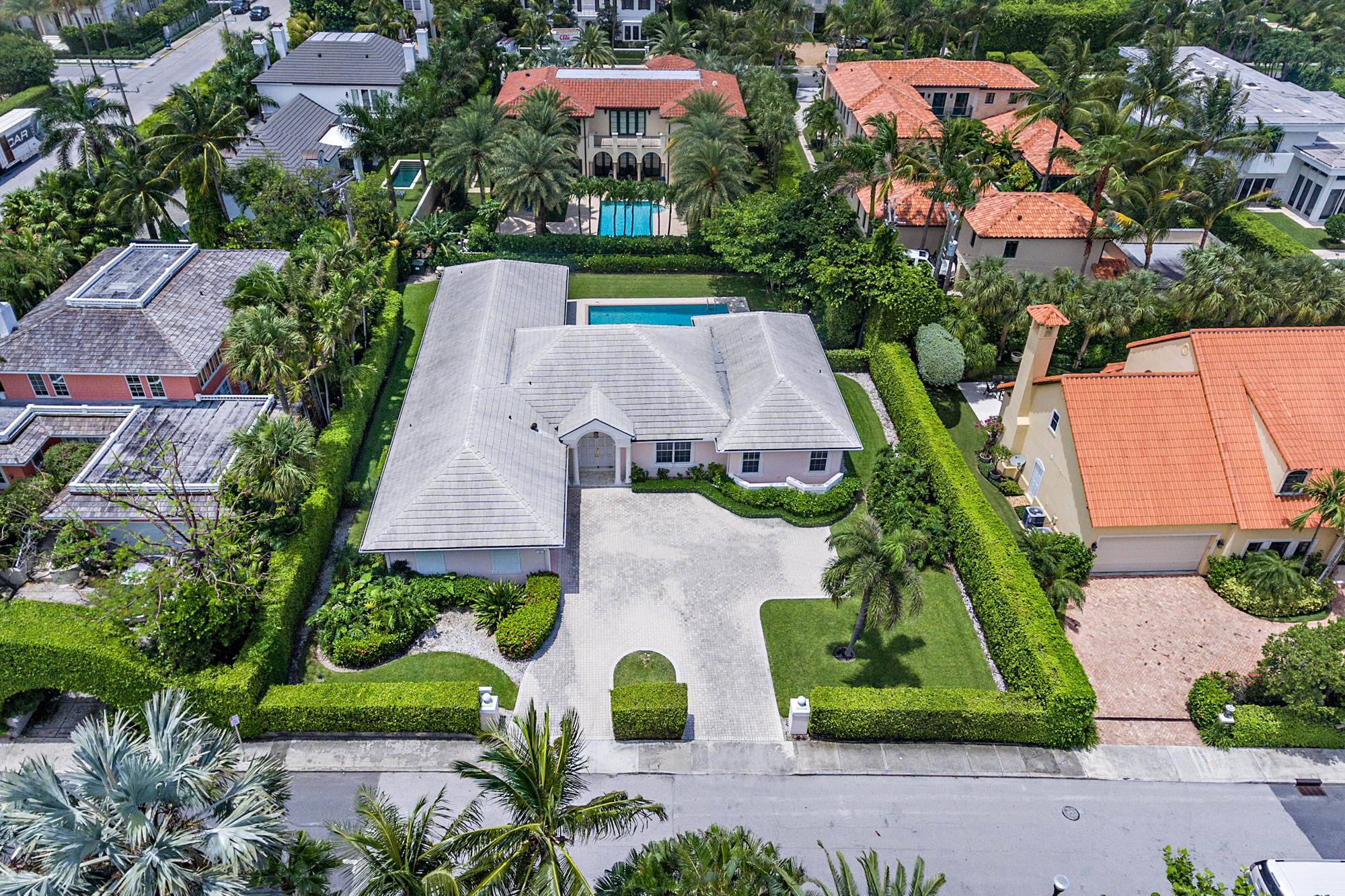 Photo 1 of 165 Atlantic Avenue, Palm Beach, Florida, $4,800,000, Web #: 10628409