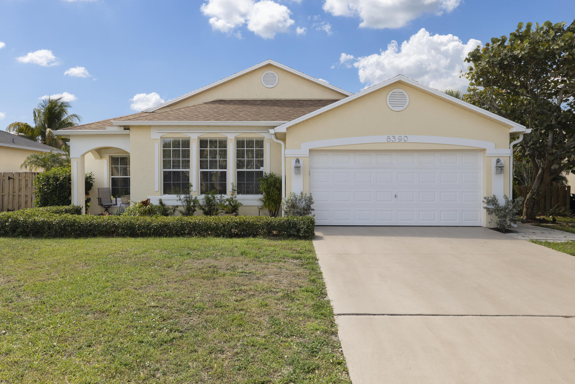 6390 Hollywood Street, Jupiter, Palm Beach County, Florida - 3 Bedrooms  
2 Bathrooms - 