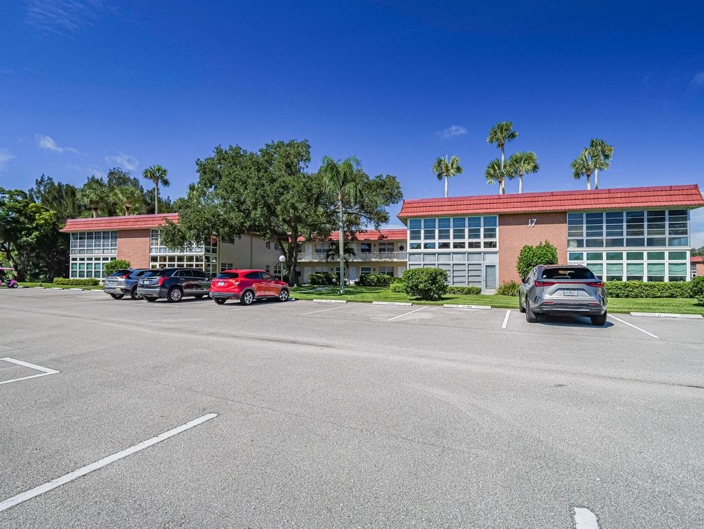 Photo of 17 Vista Palm Lane #201, Vero Beach, FL 32962 (MLS # RX-11123624)