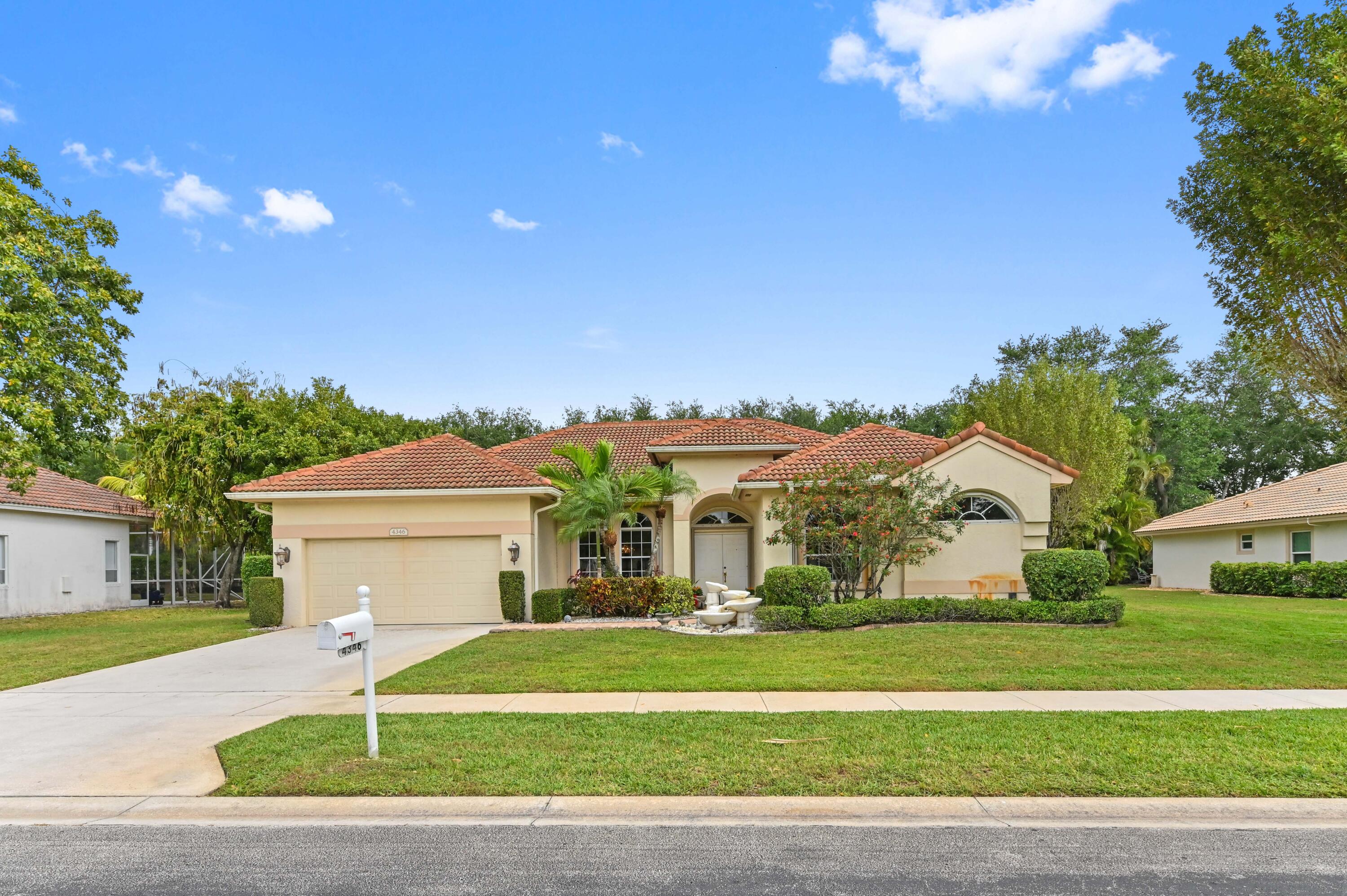 Property for Sale at 4346 Danielson Drive, Lake Worth, Palm Beach County, Florida - Bedrooms: 5 
Bathrooms: 2.5  - $749,900