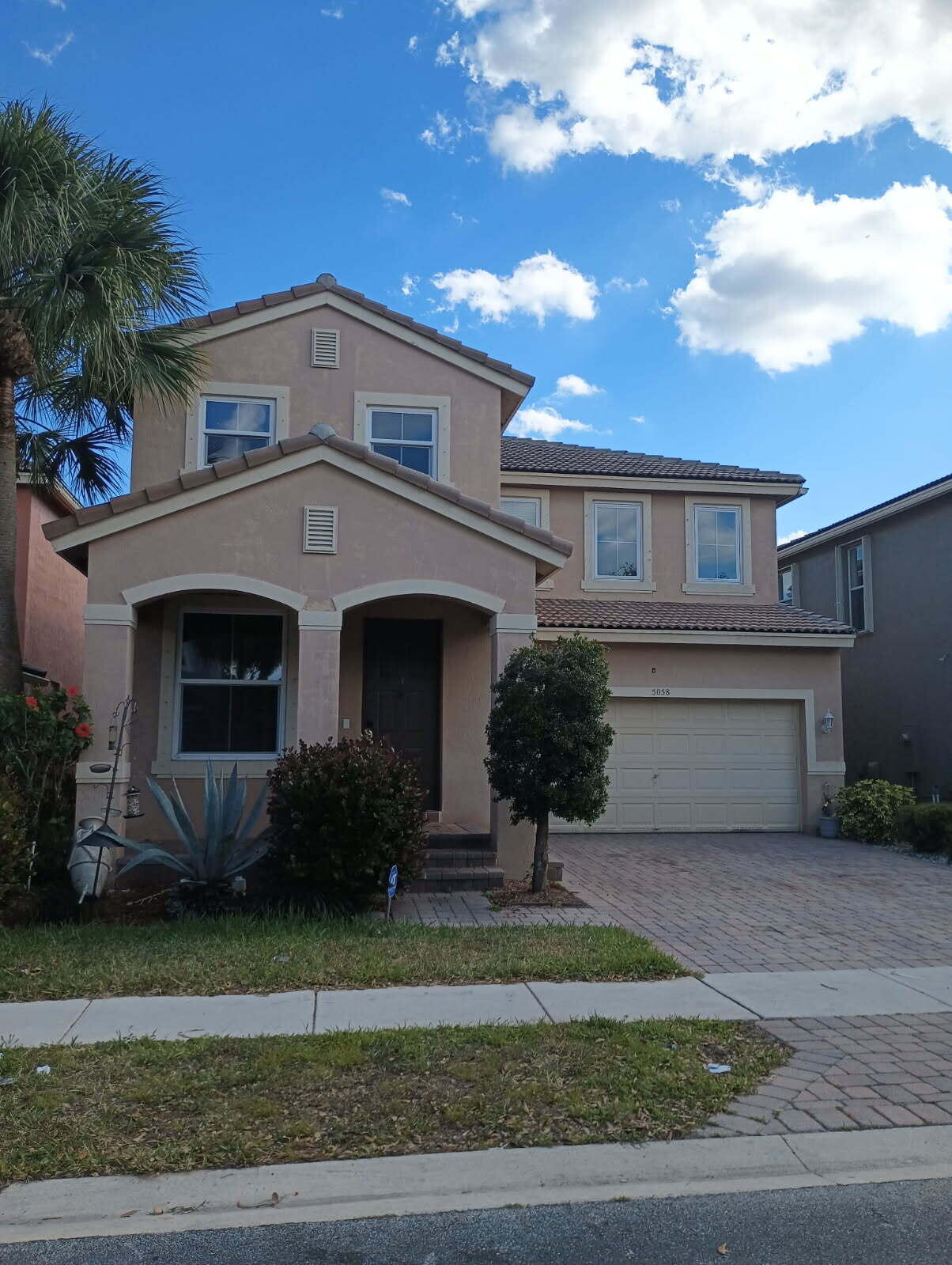 5058 Massy Drive, Lake Worth, Palm Beach County, Florida - 5 Bedrooms  
3.5 Bathrooms - 