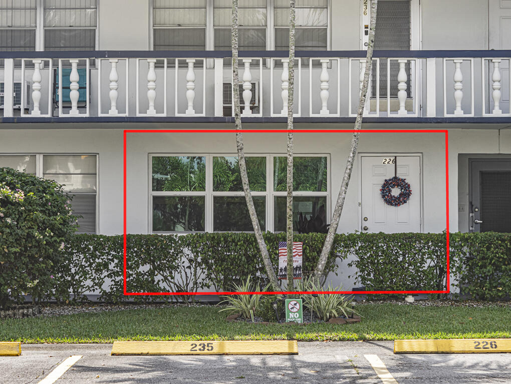 Property for Sale at 226 Northampton L 226, West Palm Beach, Palm Beach County, Florida - Bedrooms: 1 
Bathrooms: 1  - $104,500