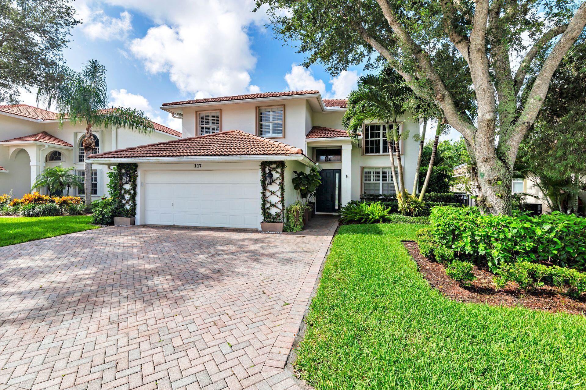 Photo 1 of 117 Hidden Hollow Drive, Palm Beach Gardens, Florida, $995,000, Web #: 11108548