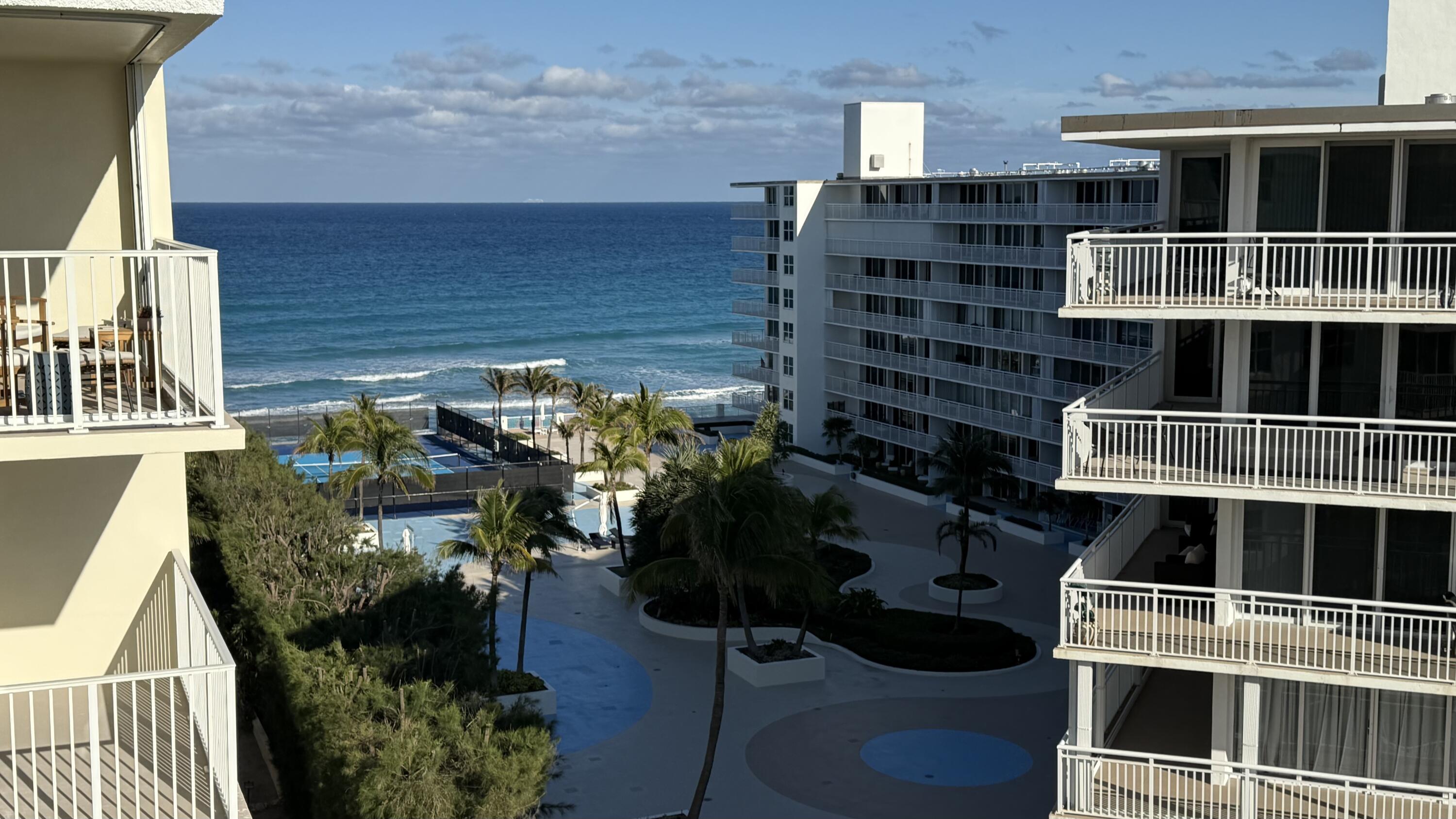 3540 S Ocean Boulevard Ph 911, South Palm Beach, Palm Beach County, Florida - 2 Bedrooms  
2 Bathrooms - 