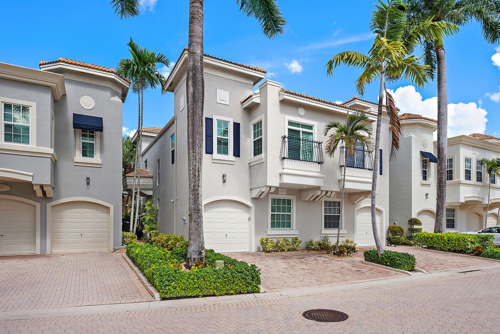 Photo of 503 Resort Lane, Palm Beach Gardens, FL 33418 (MLS # RX-11123224)