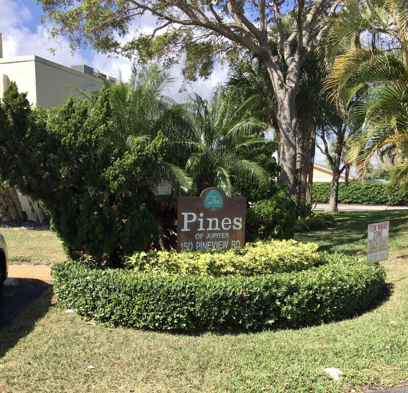 Property for Sale at 150 Pineview Road L3, Jupiter, Palm Beach County, Florida - Bedrooms: 2 
Bathrooms: 2  - $280,000