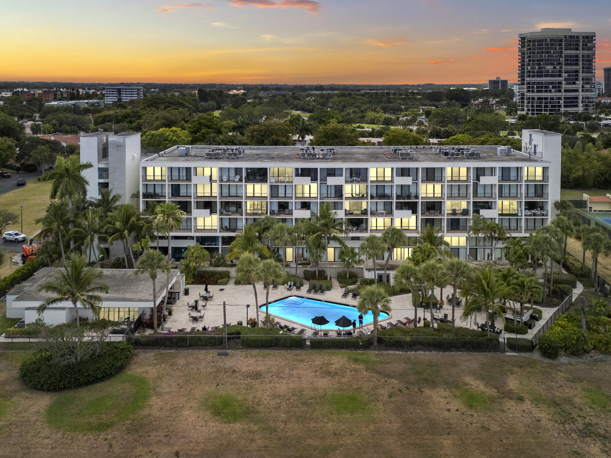 Property for Sale at 1830 Embassy Drive 607, West Palm Beach, Palm Beach County, Florida - Bedrooms: 2 
Bathrooms: 2  - $350,000