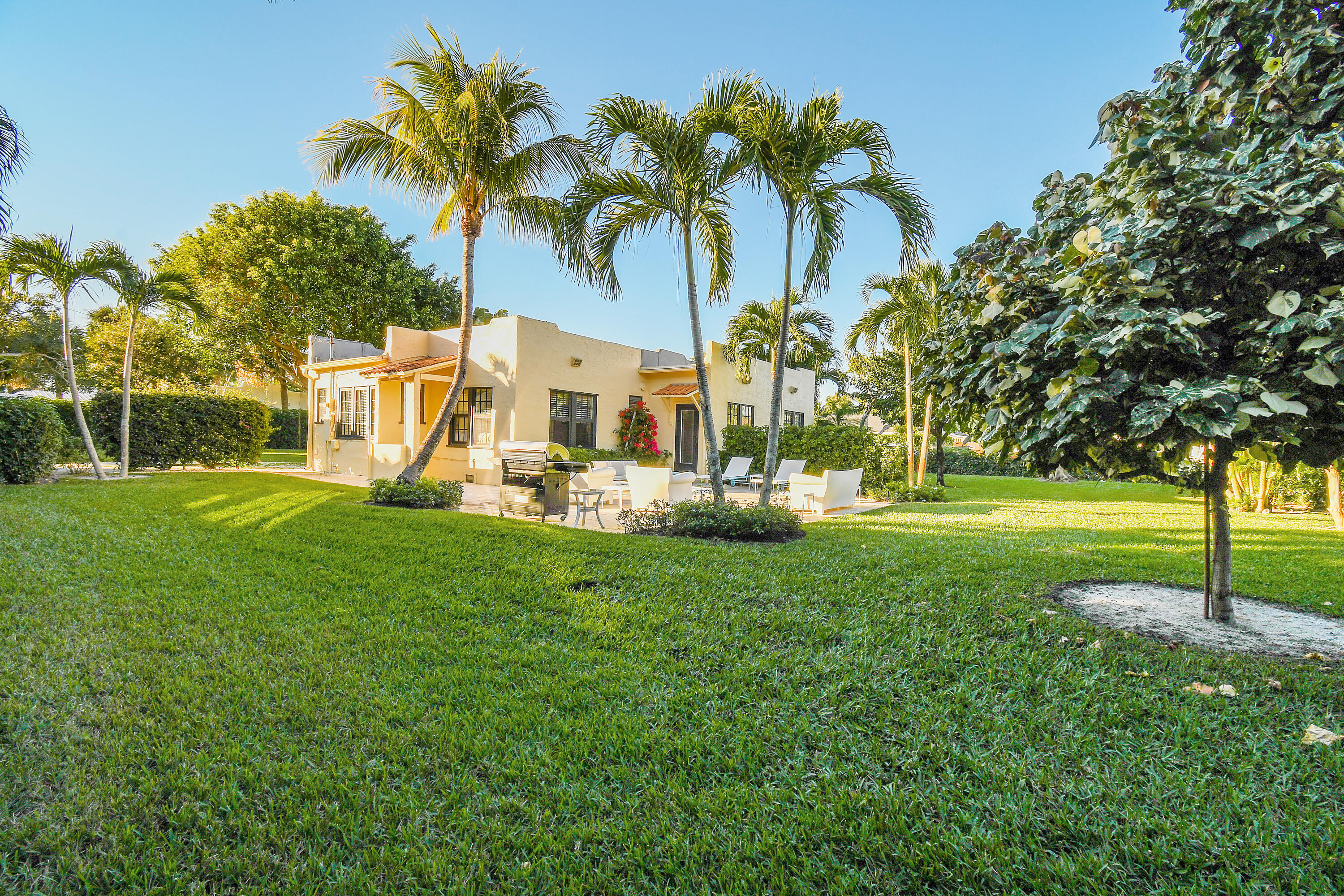 Property for Sale at 316 Pilgrim Road, West Palm Beach, Palm Beach County, Florida - Bedrooms: 3 
Bathrooms: 2  - $2,495,000