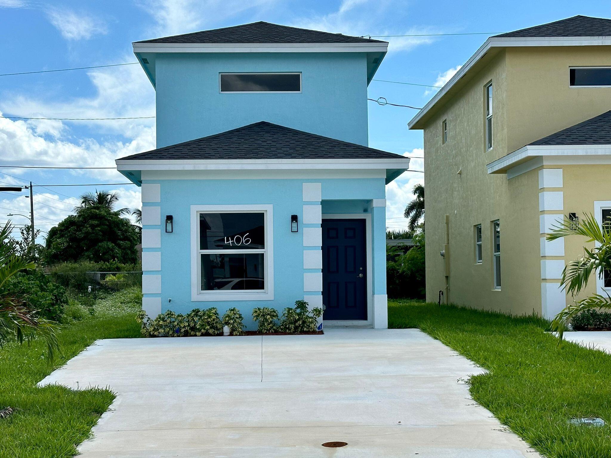 406 Nw 12th Avenue, Boynton Beach, Palm Beach County, Florida - 3 Bedrooms  
2.5 Bathrooms - 