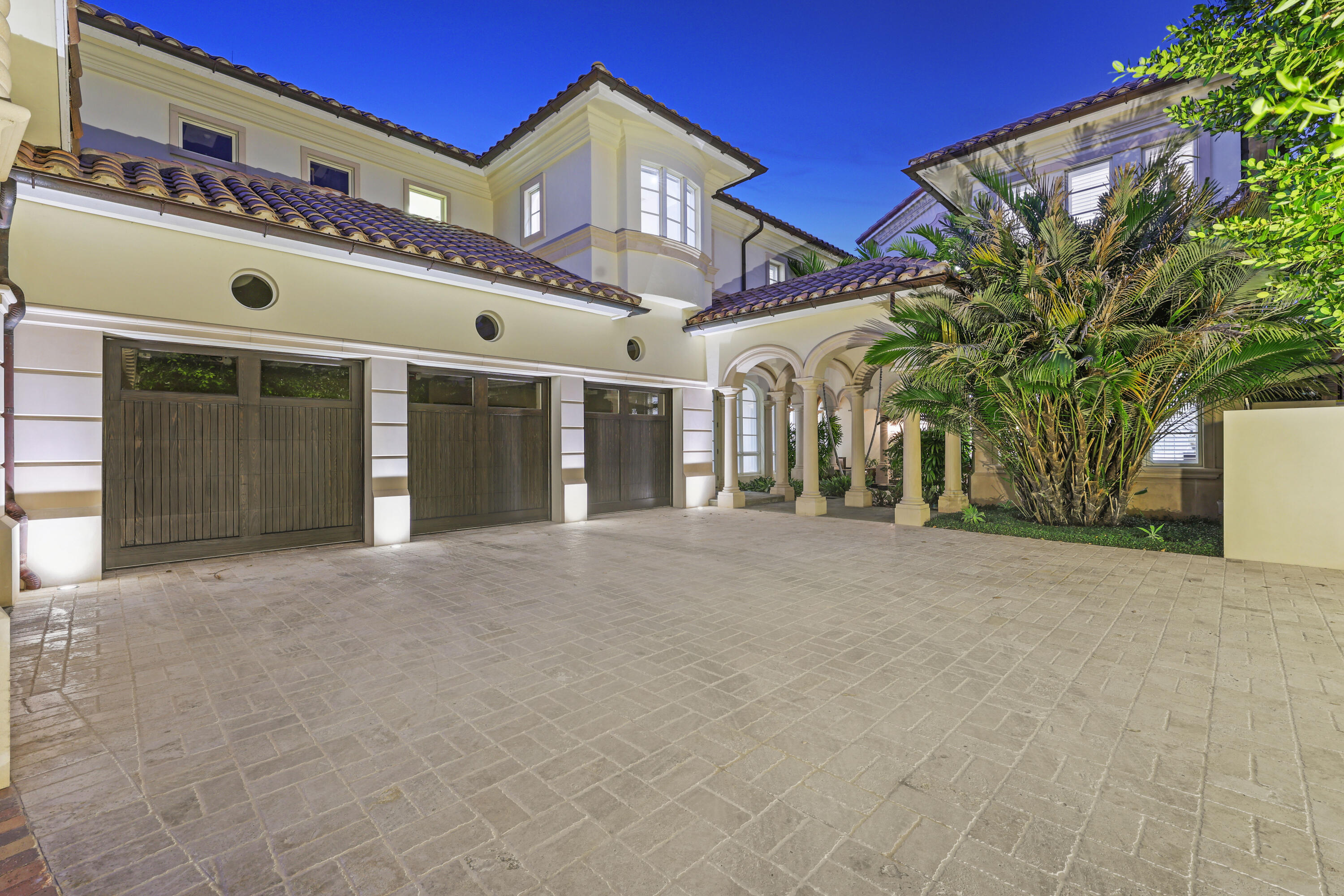 361 Mizner Lake Estates Drive, Boca Raton, Palm Beach County, Florida - 6 Bedrooms  
6.5 Bathrooms - 