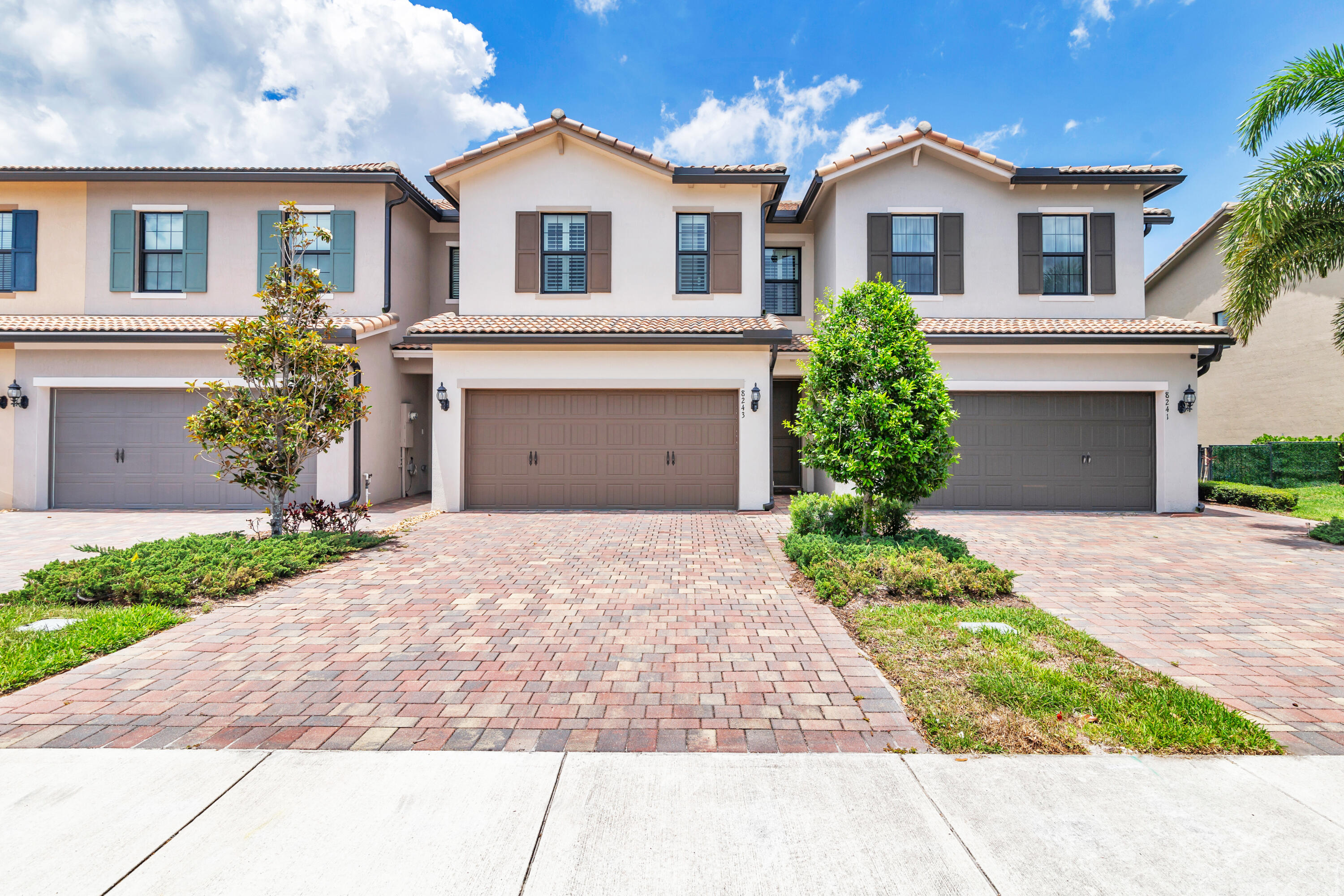 8243 Cinch Way, Lake Worth, Palm Beach County, Florida - 3 Bedrooms  
2.5 Bathrooms - 
