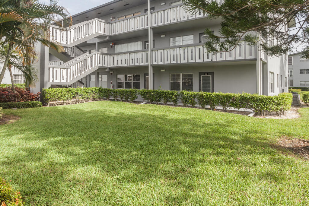 98 Suffolk C C, Boca Raton, Palm Beach County, Florida - 2 Bedrooms  
1.5 Bathrooms - 