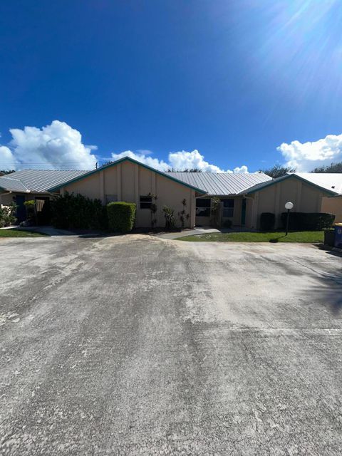 Photo of 8917 SE Hobe Ridge Avenue, Hobe Sound, FL 33455 (MLS # RX-11126036)