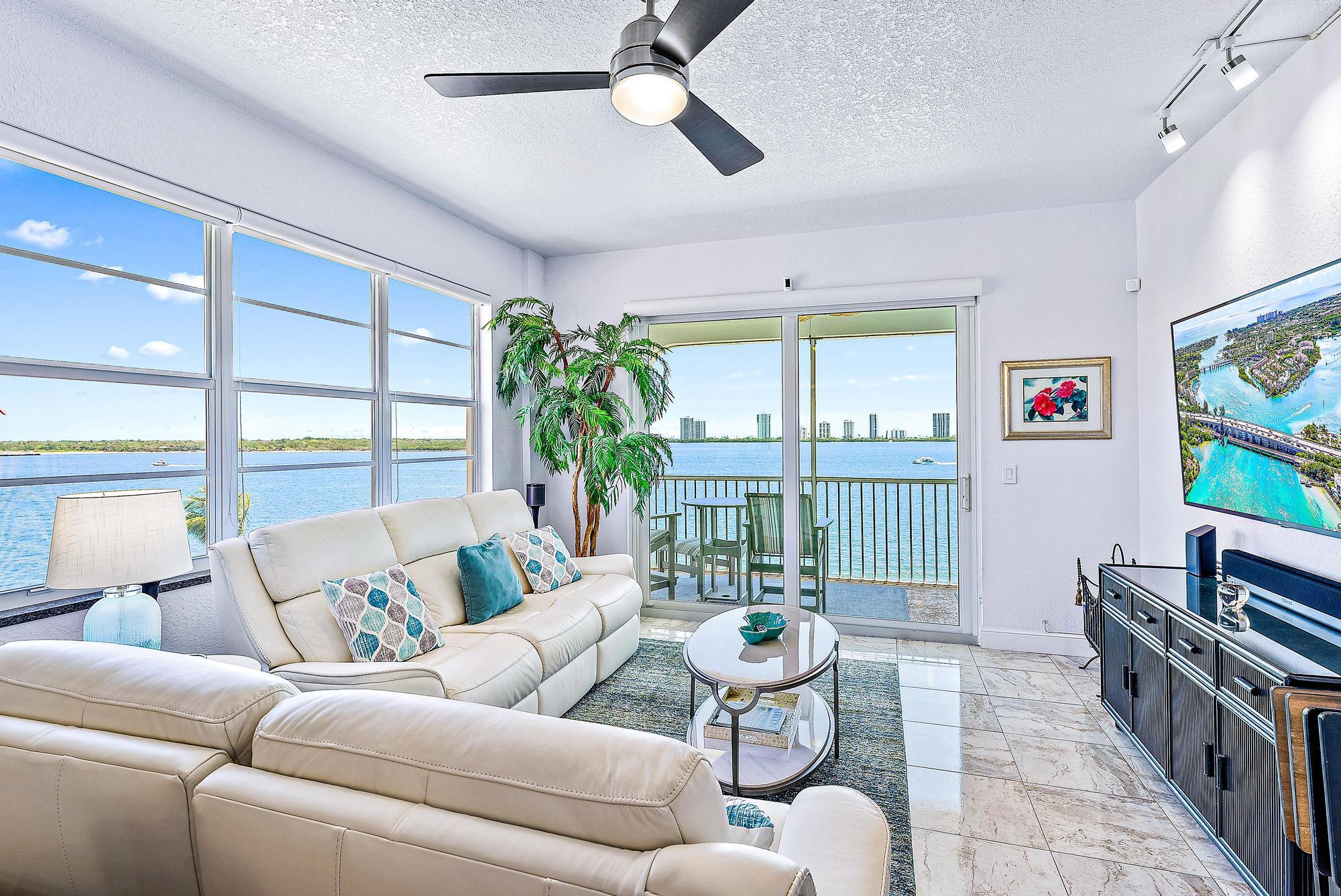 100 Paradise Harbour Boulevard 501, North Palm Beach, Miami-Dade County, Florida - 2 Bedrooms  
2 Bathrooms - 