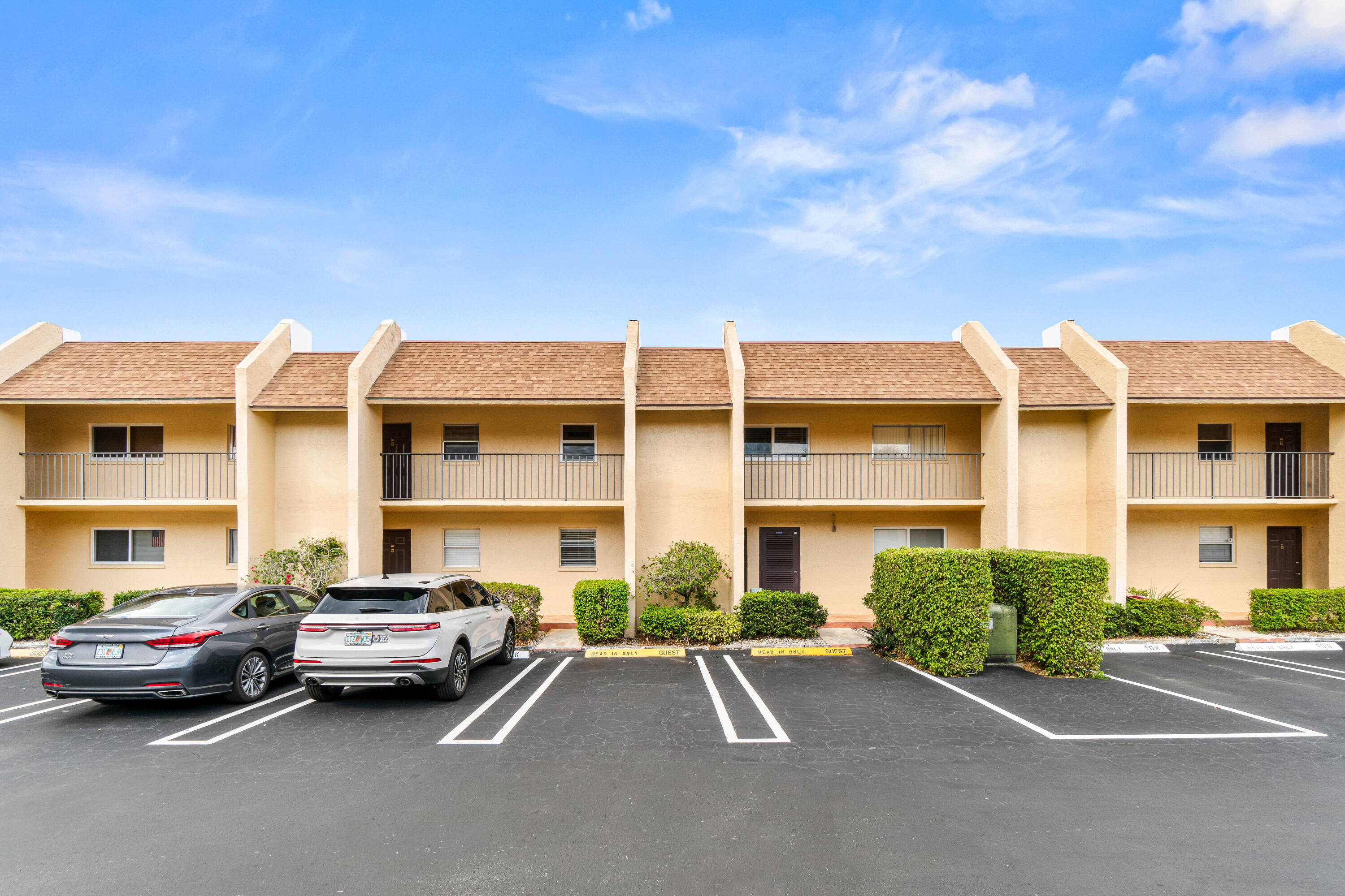 2825 Sw 22nd Avenue 1040, Delray Beach, Palm Beach County, Florida - 1 Bedrooms  
1.5 Bathrooms - 