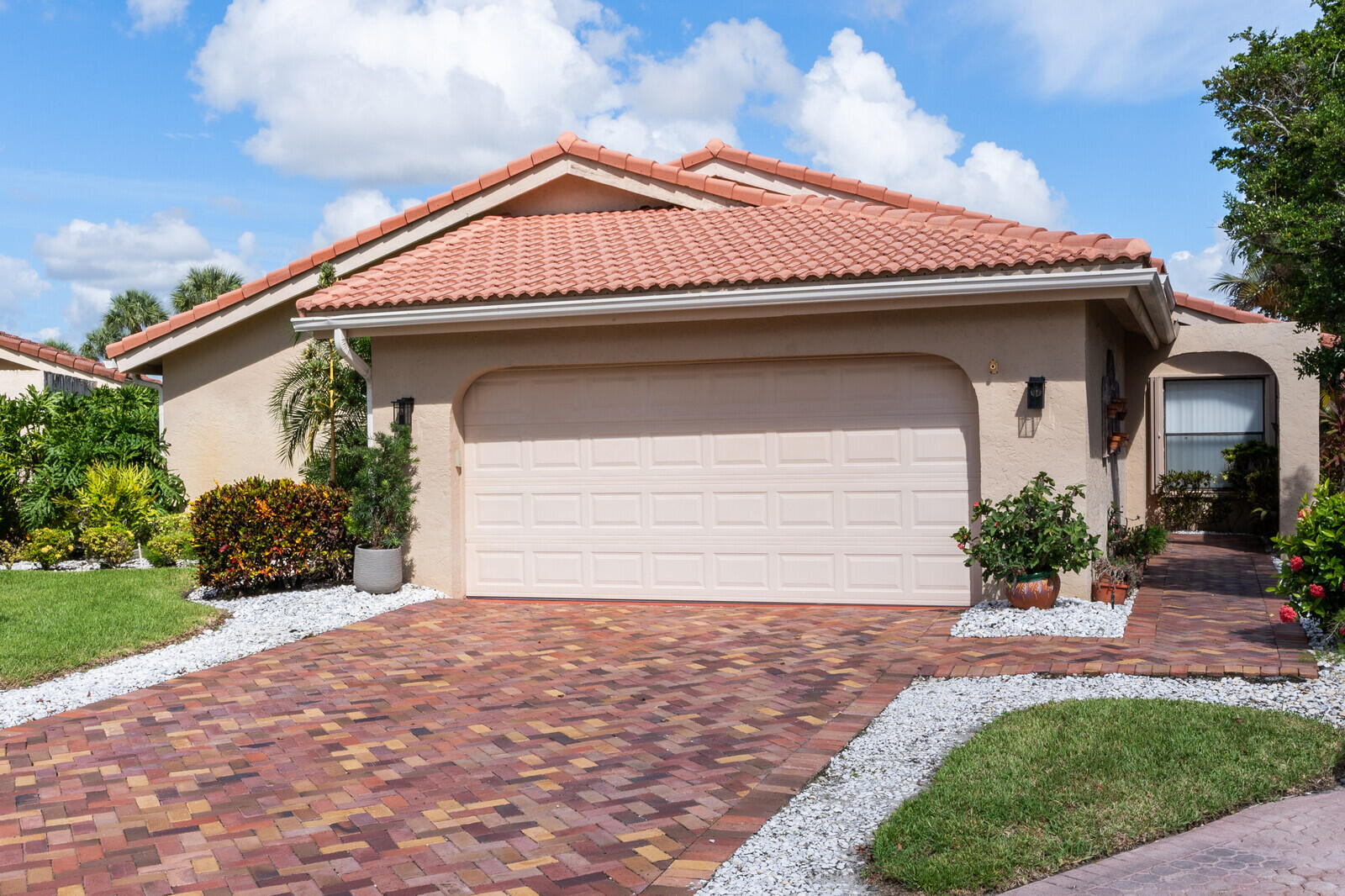 5531 Lakeview Mews Terrace, Boynton Beach, Palm Beach County, Florida - 2 Bedrooms  
2.5 Bathrooms - 