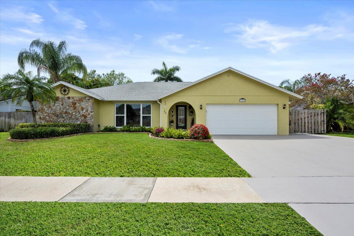 Property for Sale at 1289 Niantic Terrace, Wellington, Palm Beach County, Florida - Bedrooms: 3 
Bathrooms: 2  - $585,000