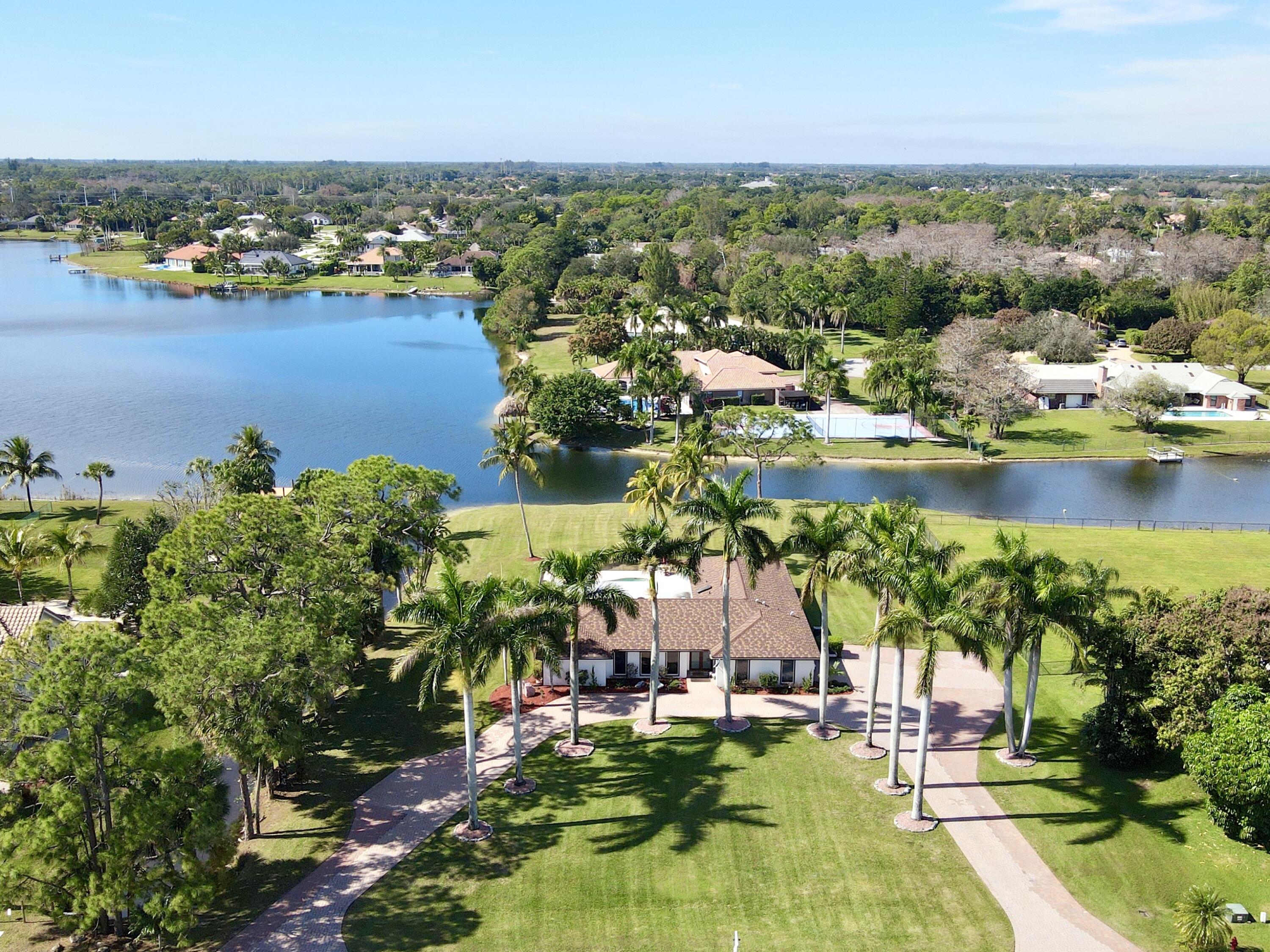 4241 Hunting Trail, Lake Worth, Palm Beach County, Florida - 4 Bedrooms  
2.5 Bathrooms - 