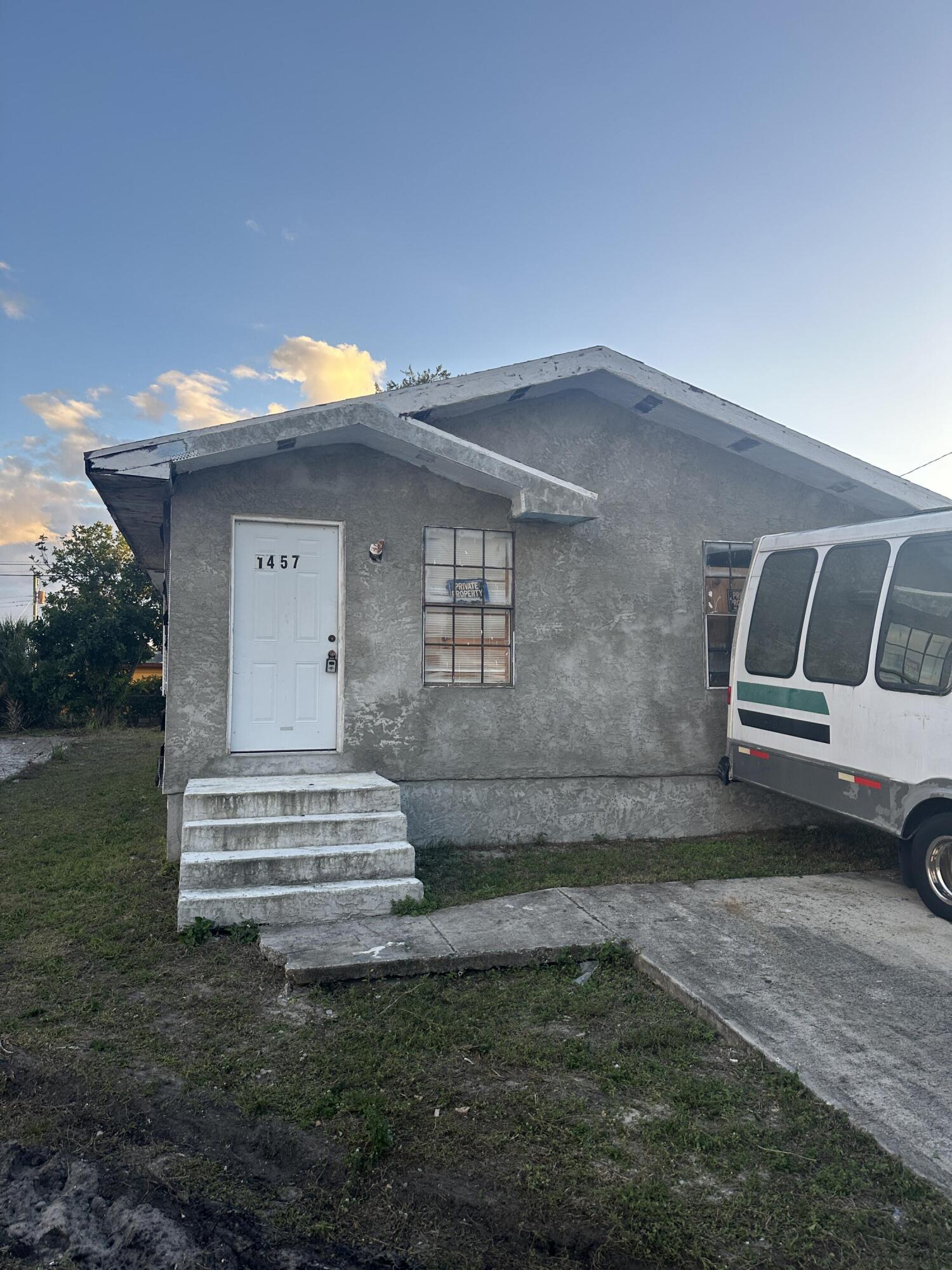 1457 W 32nd Street, Riviera Beach, Palm Beach County, Florida - 2 Bedrooms  
1 Bathrooms - 