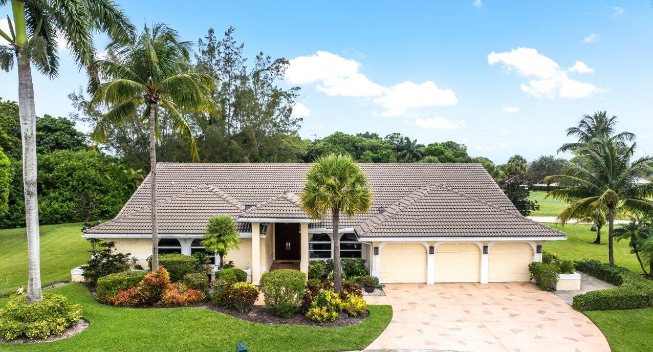 Property for Sale at 10369 Silver Lake Drive, Boca Raton, Palm Beach County, Florida - Bedrooms: 3 
Bathrooms: 3.5  - $1,175,000
