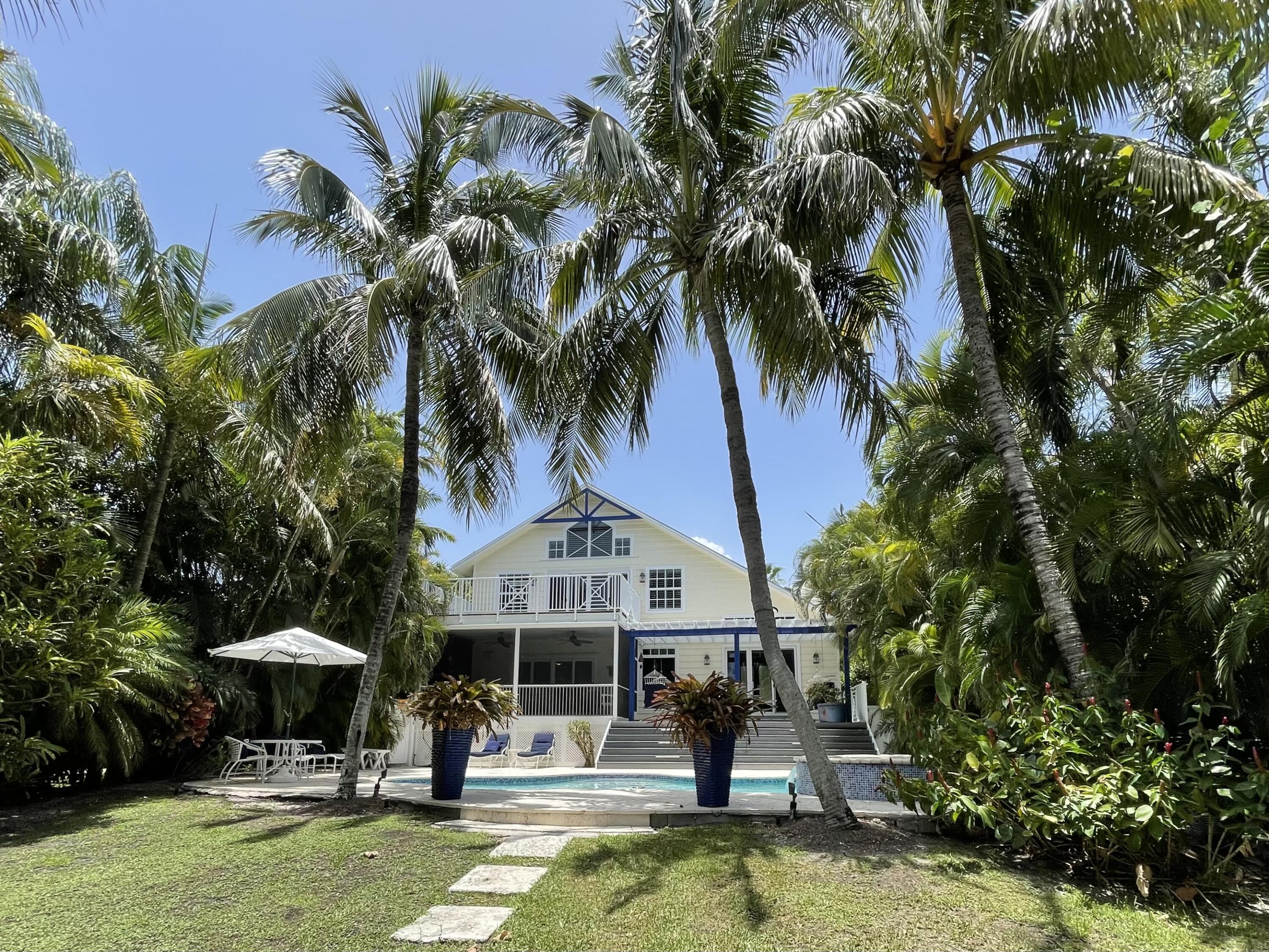 216 Se Atlantic Drive, Lantana, Palm Beach County, Florida - 5 Bedrooms  
4 Bathrooms - 