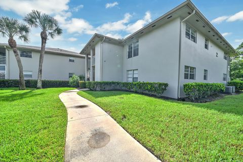 Photo of 2 Lake Vista 107 Trail #107, Port Saint Lucie, FL 34952 (MLS # RX-11129765)
