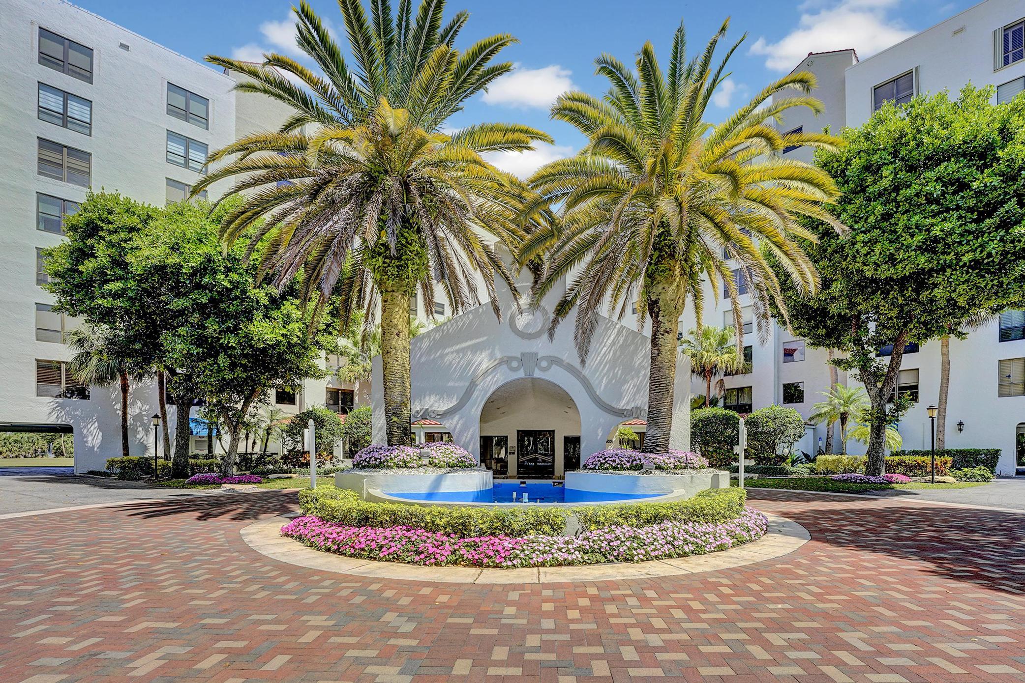 Property for Sale at 7563 Imperial Drive 601, Boca Raton, Palm Beach County, Florida - Bedrooms: 3 
Bathrooms: 2.5  - $649,000