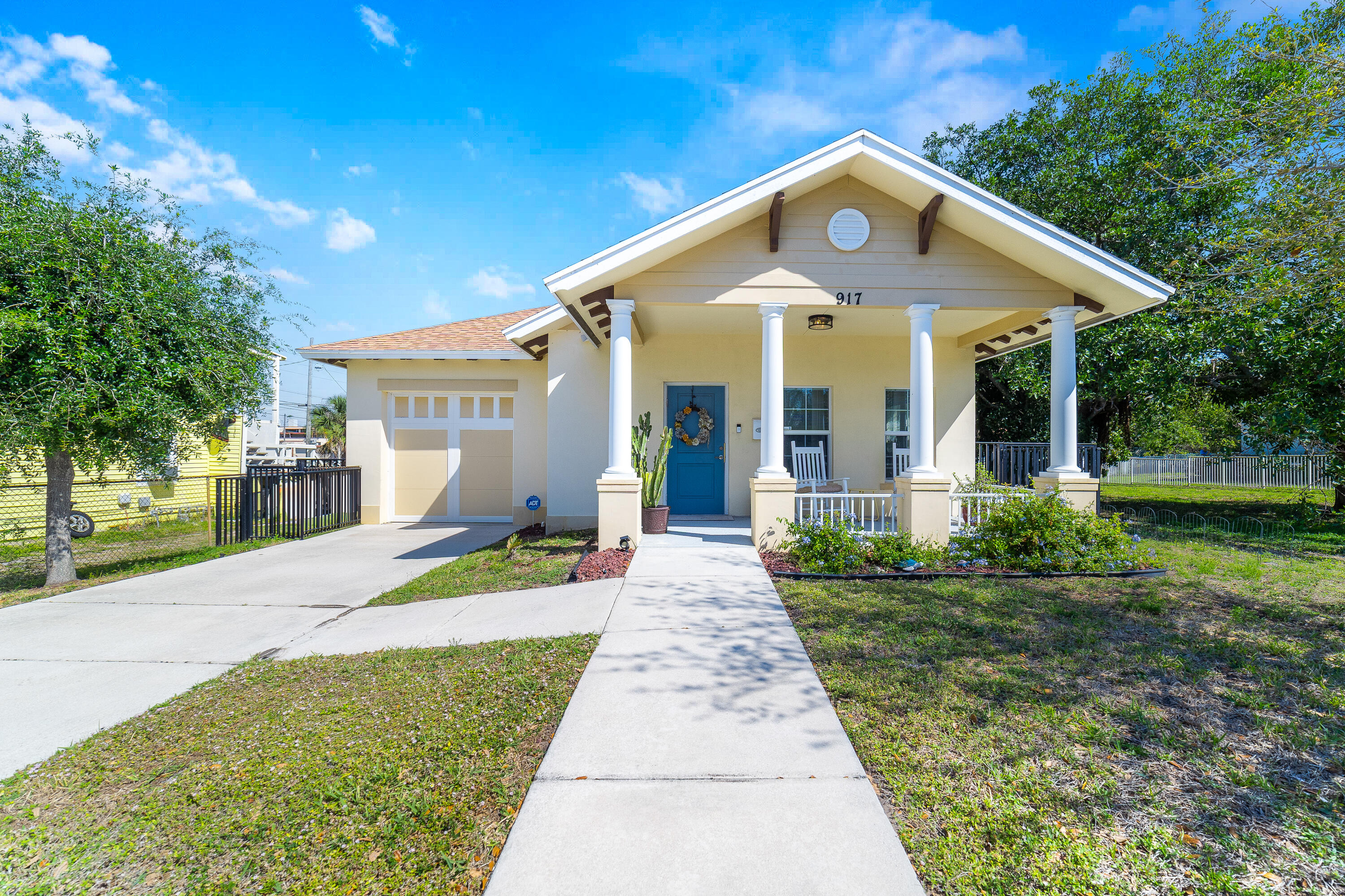 Property for Sale at 917 14th Street, West Palm Beach, Palm Beach County, Florida - Bedrooms: 3 
Bathrooms: 2  - $419,000