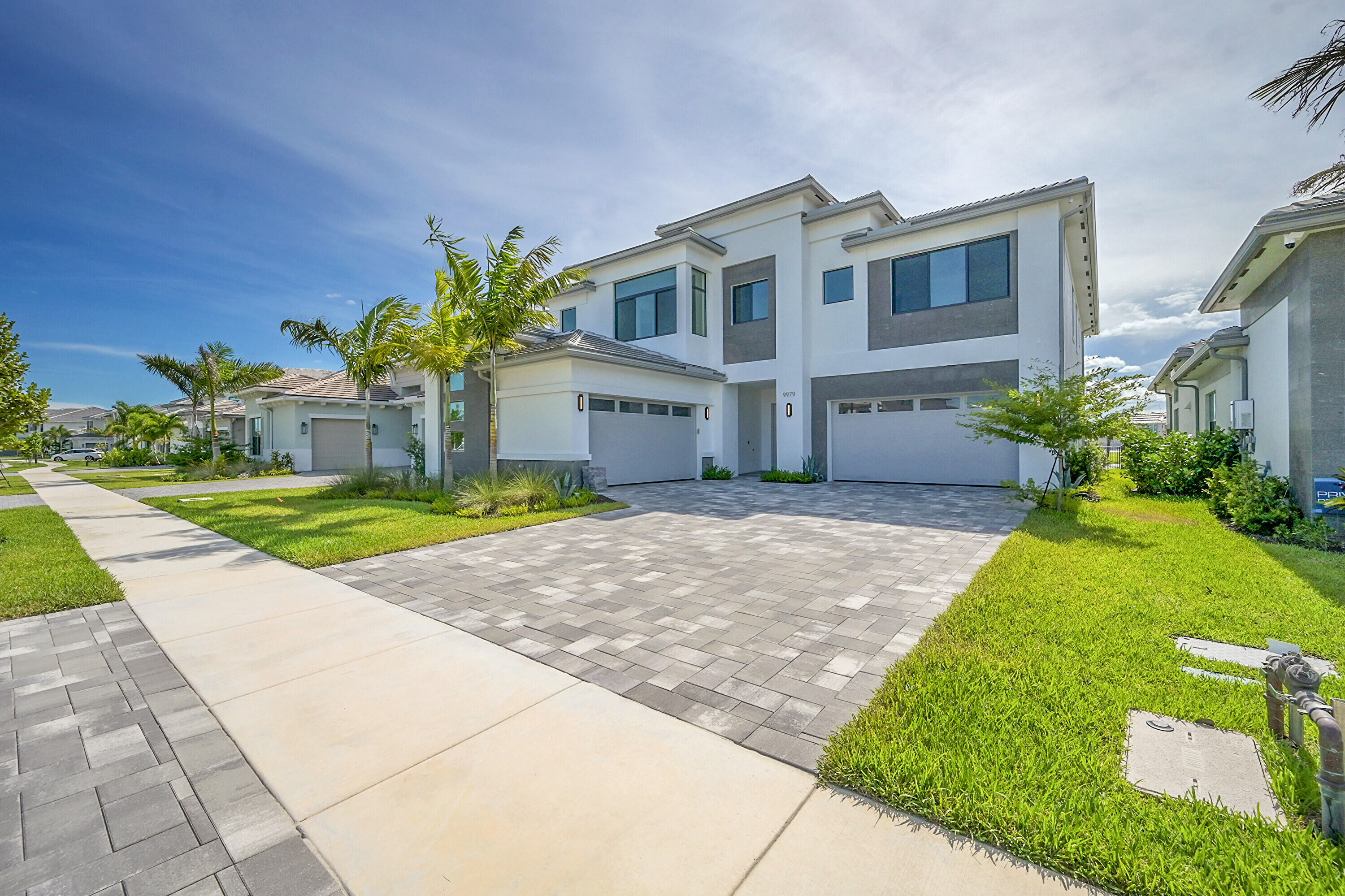 9979 Migration Point Pt, Palm Beach Gardens, Palm Beach County, Florida - 5 Bedrooms  
5.5 Bathrooms - 
