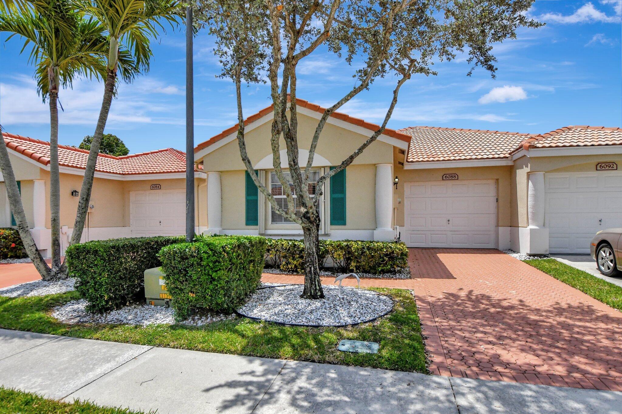 Property for Sale at 6088 Floral Lakes Drive, Delray Beach, Palm Beach County, Florida - Bedrooms: 3 
Bathrooms: 2  - $399,000