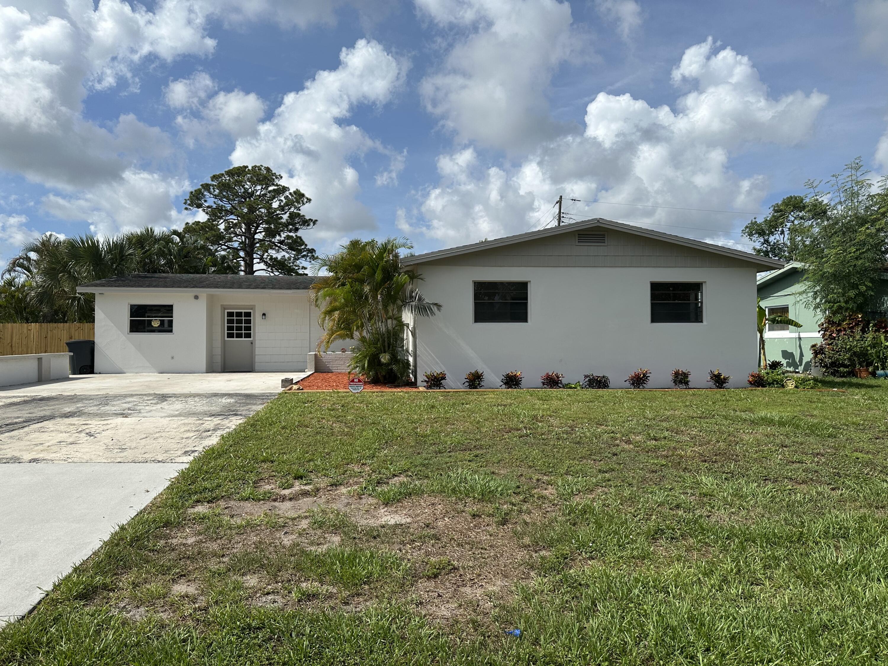 659 Snead Circle, West Palm Beach, Palm Beach County, Florida - 3 Bedrooms  
2 Bathrooms - 