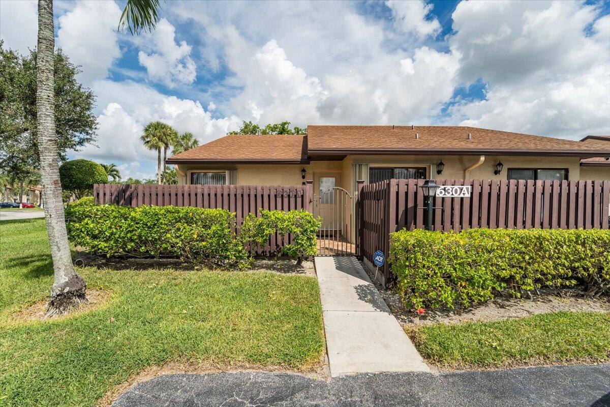 630 Sea Pine Way A, Greenacres, Palm Beach County, Florida - 2 Bedrooms  
2 Bathrooms - 