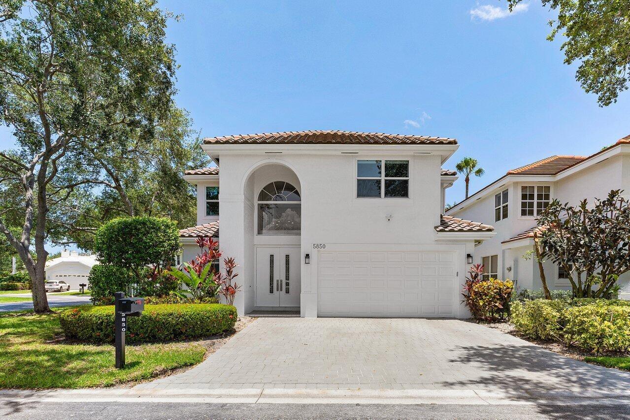 5850 Nw 42nd Terrace, Boca Raton, Palm Beach County, Florida - 3 Bedrooms  
2.5 Bathrooms - 