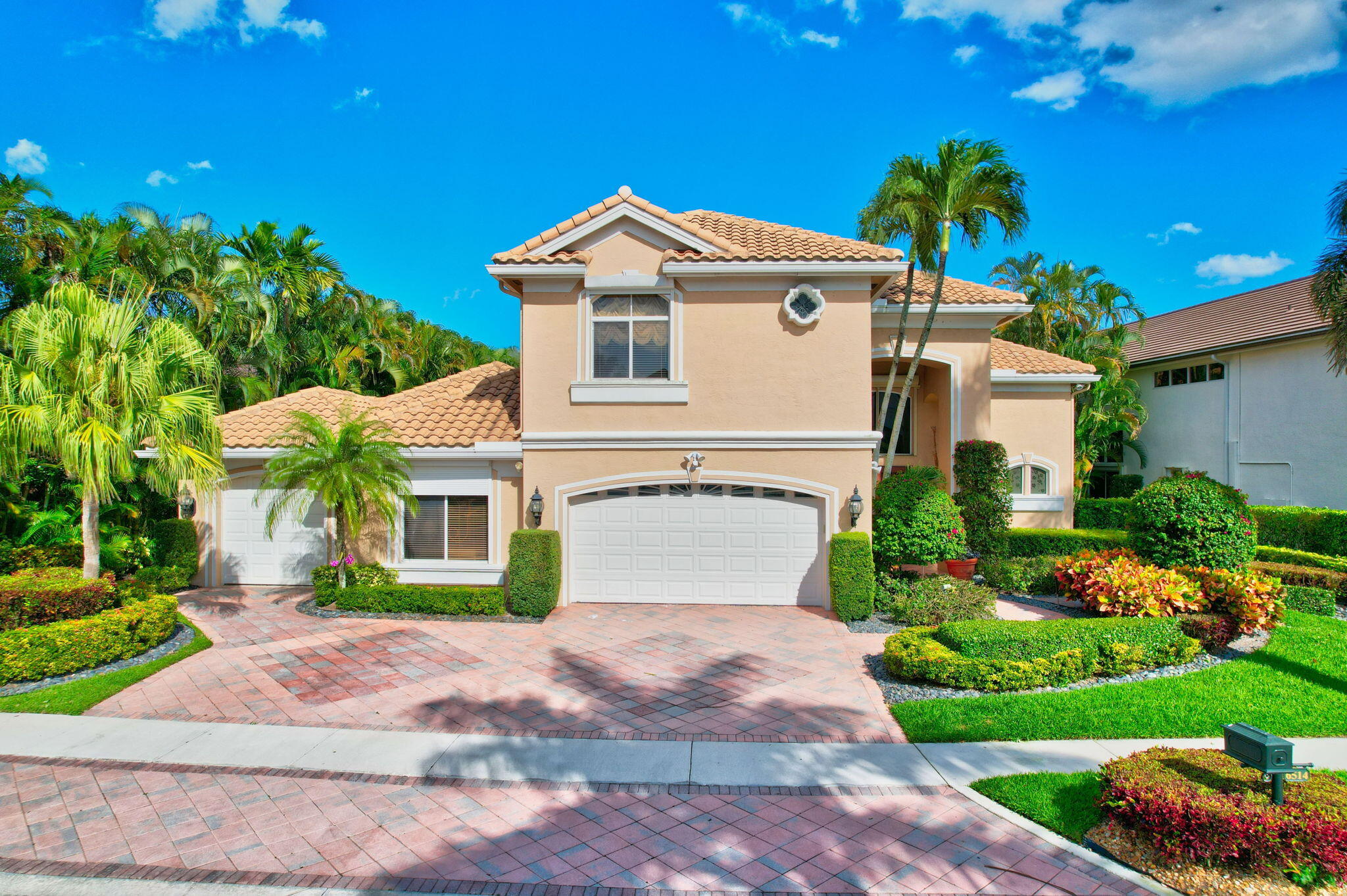 Property for Sale at 6514 Nw 39th Ter Terrace, Boca Raton, Palm Beach County, Florida - Bedrooms: 5 
Bathrooms: 5  - $2,495,000