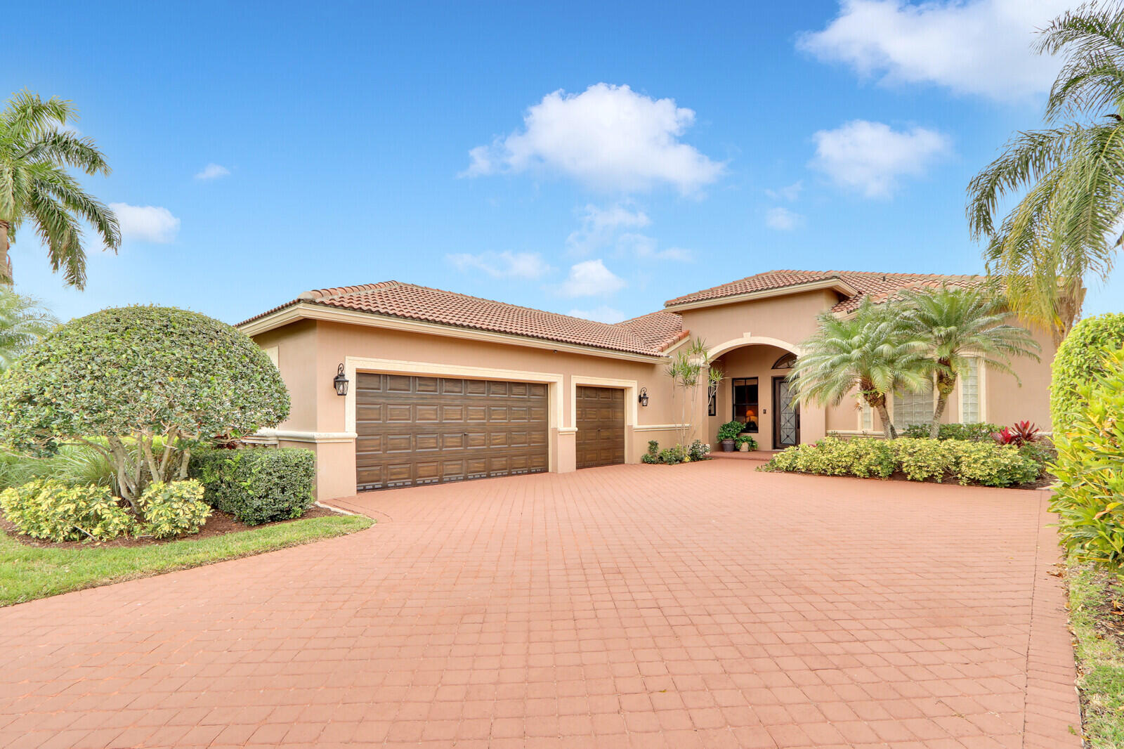 7785 Preserve Drive, West Palm Beach, Palm Beach County, Florida - 3 Bedrooms  
2.5 Bathrooms - 