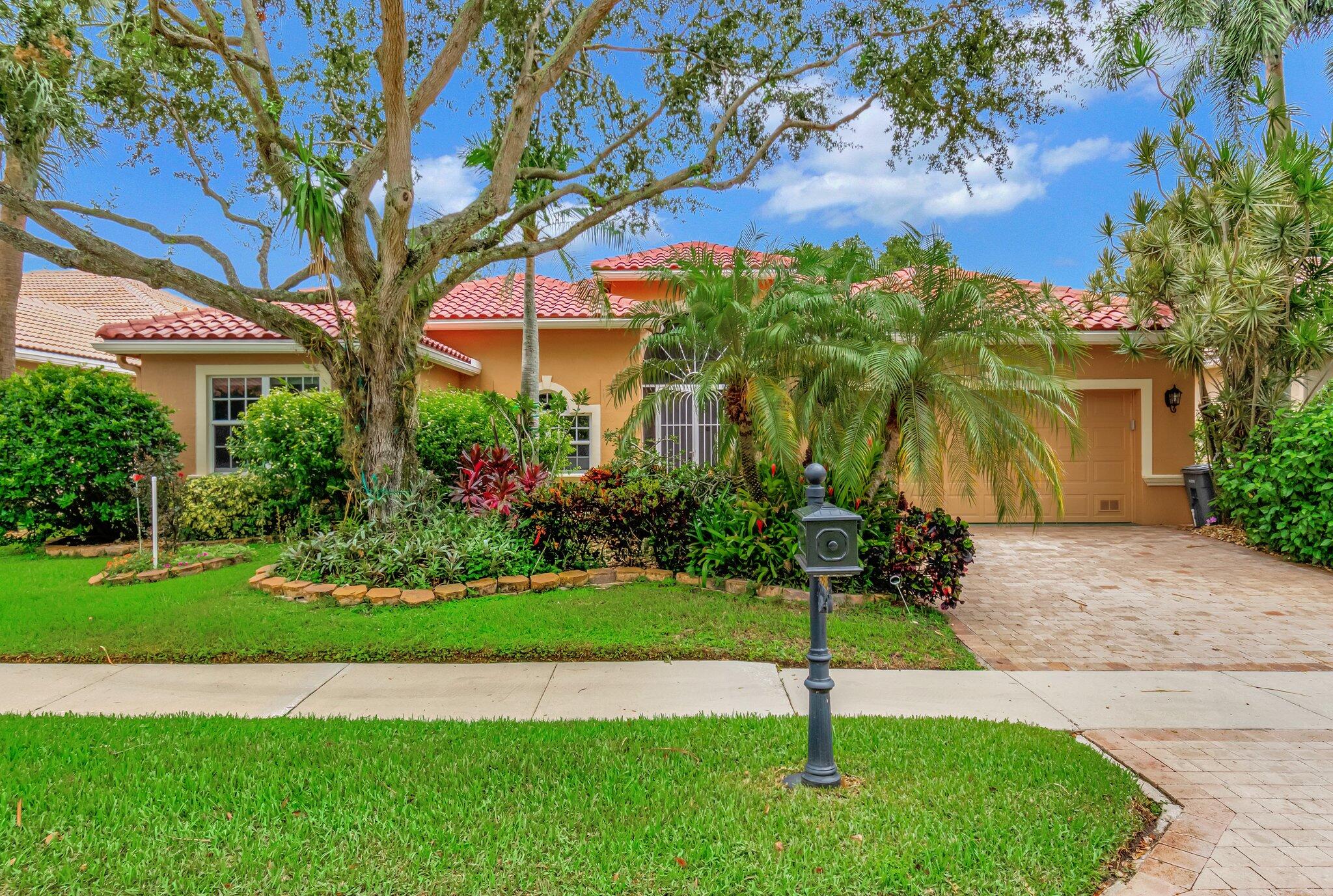 6590 Via Palermo, Delray Beach, Palm Beach County, Florida - 3 Bedrooms  
2 Bathrooms - 