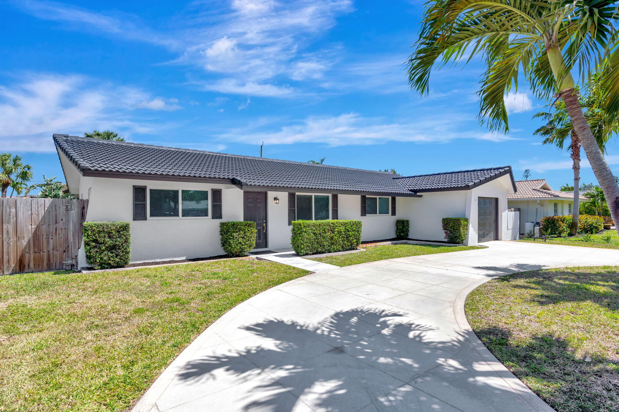12938 Ellison Wilson Road, North Palm Beach, Miami-Dade County, Florida - 4 Bedrooms  
2 Bathrooms - 