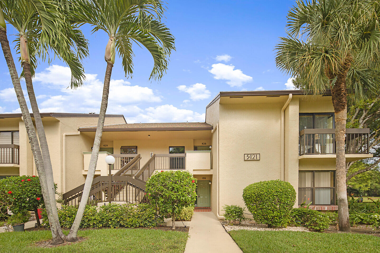 Property for Sale at 5121 Oak Hill Lane 426, Delray Beach, Palm Beach County, Florida - Bedrooms: 3 
Bathrooms: 2  - $325,000