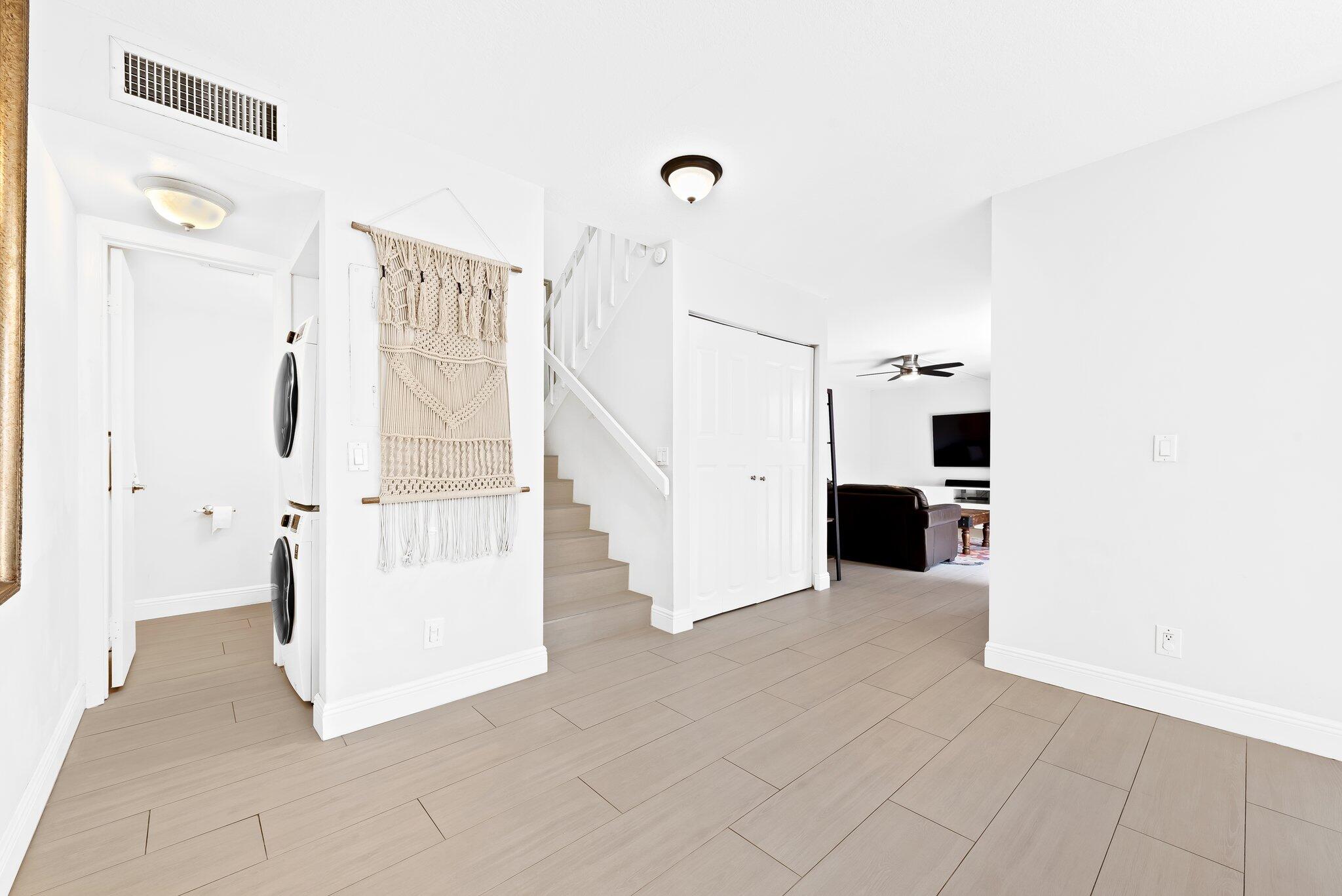 Property for Sale at 3103 Spanish Wells Drive 2-B, Delray Beach, Palm Beach County, Florida - Bedrooms: 2 
Bathrooms: 2.5  - $345,000
