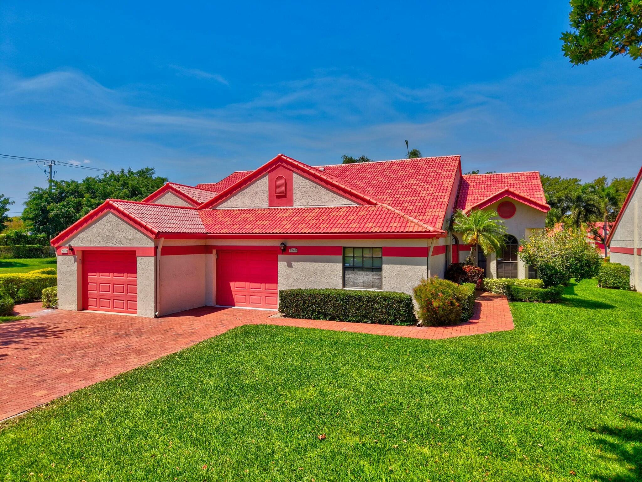 Property for Sale at 7624 Lexington Club B Boulevard B, Delray Beach, Palm Beach County, Florida - Bedrooms: 3 
Bathrooms: 2  - $345,000